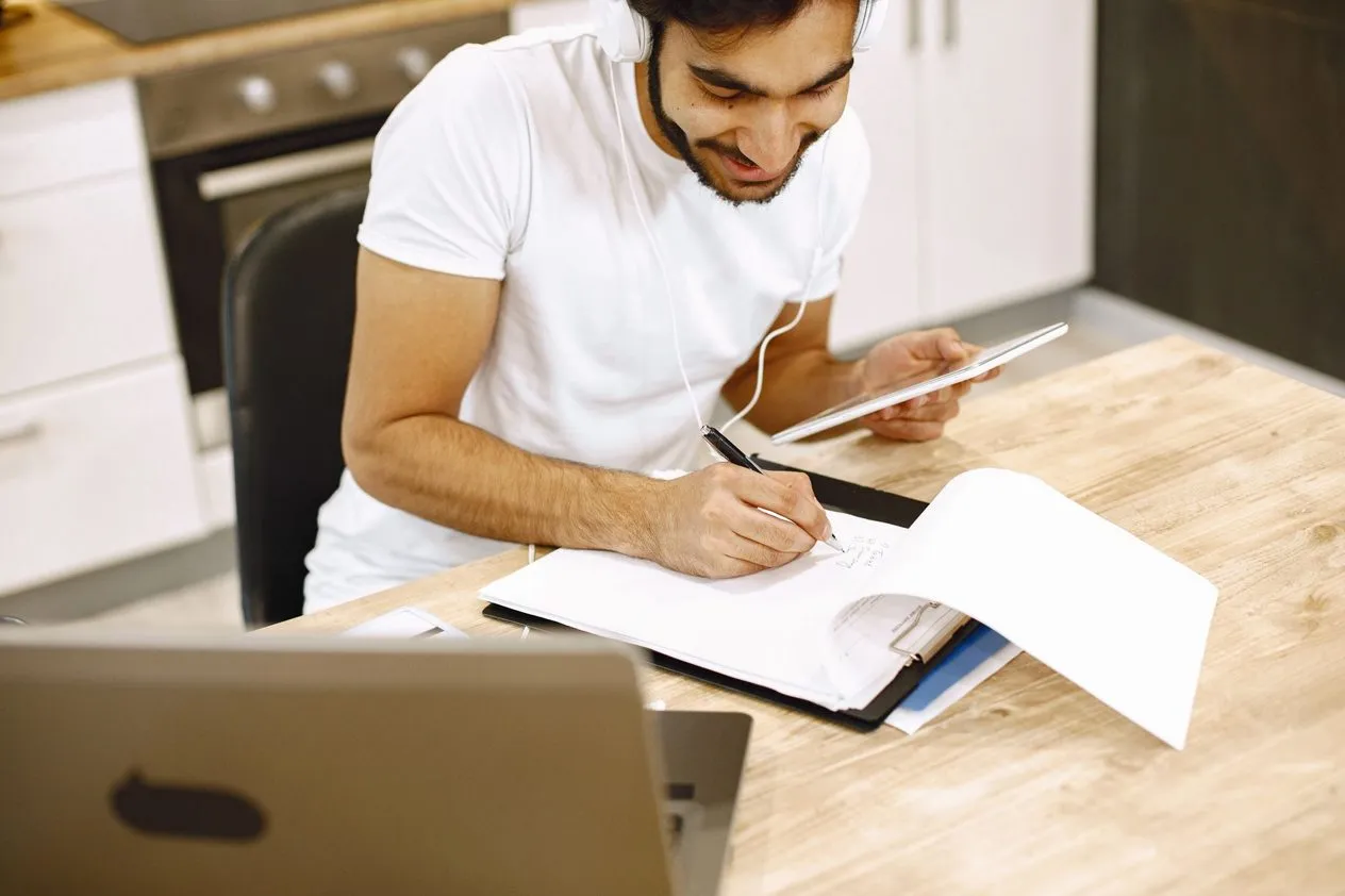 Best Online MSW Programs for Working Professionals